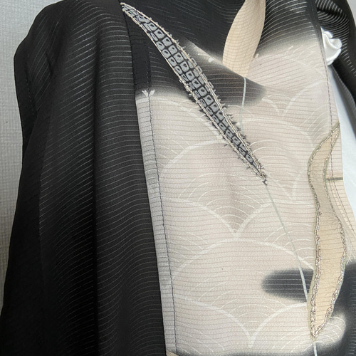着物リメイク ベスト ロングベスト 黒絽 絹Aライン ハンドメイド