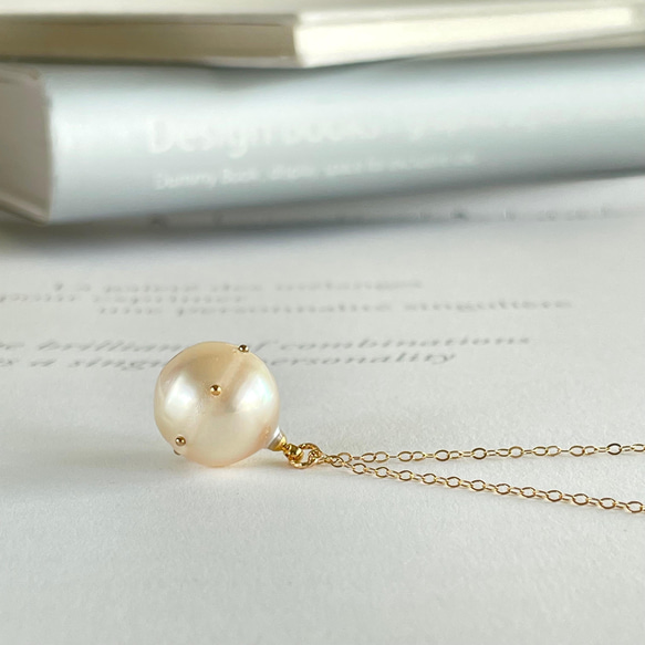 南洋バロック真珠 超大粒 ドット入りパールのペンダント（k14gf