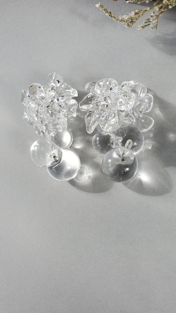 どこから見ても美しい　透明感ピアス＆イヤリング 4枚目の画像