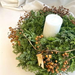 針葉樹と実もののwinter wreath☆クリスマスから新春にかけて☆キャンドルリース☆ 8枚目の画像