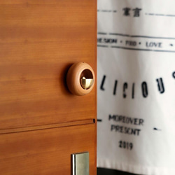ドアベル ウォールナット 優しい音のドアチャイム 木製 真鍮 玄関 磁石 ホーム 店舗 5枚目の画像