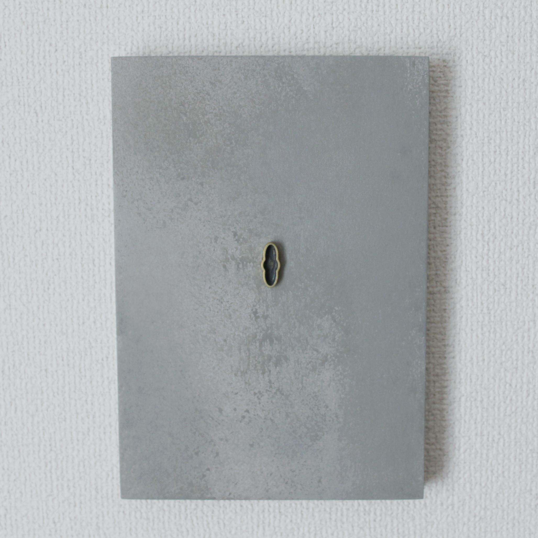 鍵穴のブローチ3（パネル付き）