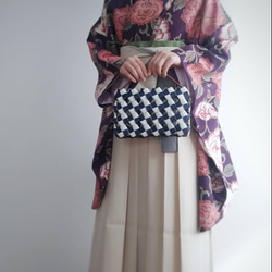 春 大人ミニバッグ  紺コンビ  着物  卒業式 袴 にも素敵なハンドバッグ　レトロ モダン 3枚目の画像