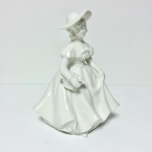 花籠を持つレディのフィギュリン その他人形 PaintersGarden 通販