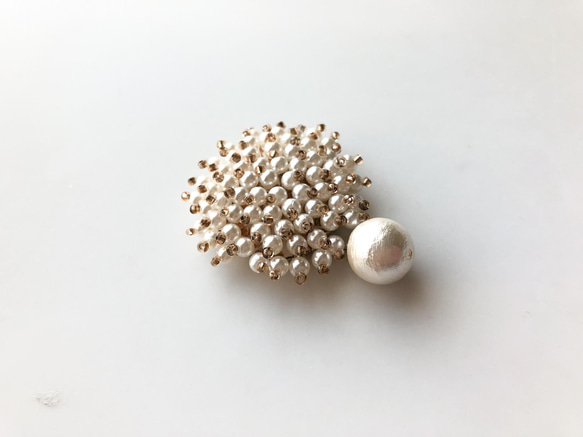 pearl&beads フラワーブーケ風ブローチ 3枚目の画像
