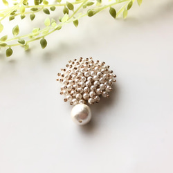 pearl&beads フラワーブーケ風ブローチ 1枚目の画像