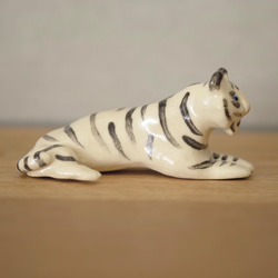 [受注制作]虎の置き物(白)  干支飾り　お正月飾り 3枚目の画像