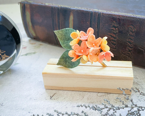 くぅさま専用　ポニーフック〈Bouquet・蝋梅・盛り〉 b677595d0cd1e5be7622825d1a8f05