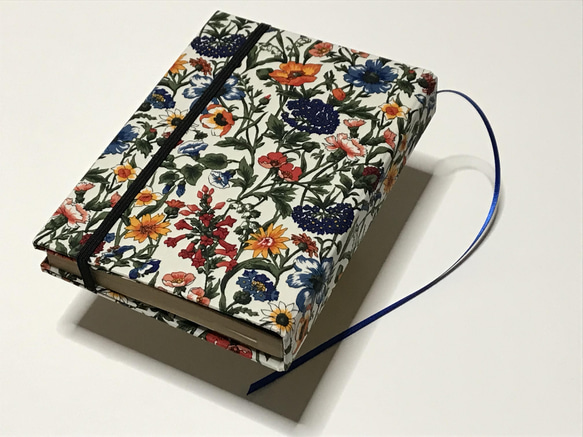 BOOKFACE（ブックフェイス） 文庫本用ハードブックカバー／リバティ