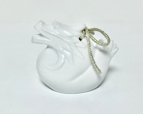 白磁の干支の龍(鈴の形) その他置物 PaintersGarden 通販 13126546