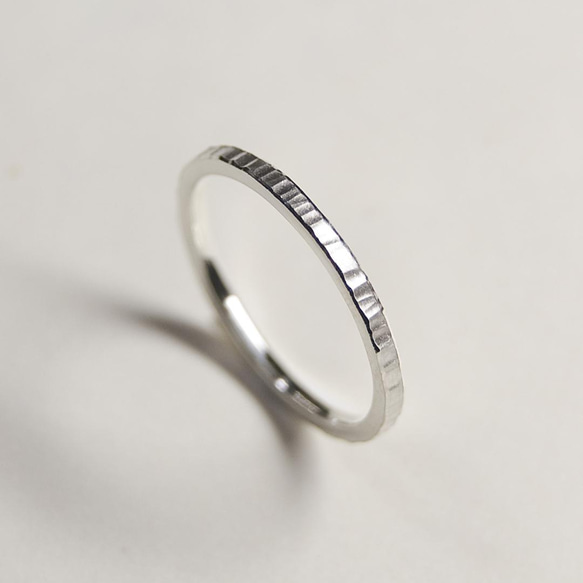 つや消し縦槌目 シルバーフラットリング 1.5mm幅 MATTE VERTICAL｜SILVER RING｜634 4枚目の画像