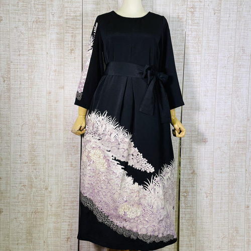 上品藤色＊菊・牡丹・梅など刺繍正絹正絹黒留袖ワンピースM
