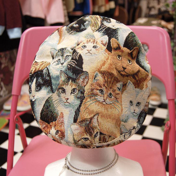 貓紋地精貝雷帽：荷蘭製造的面料 第4張的照片