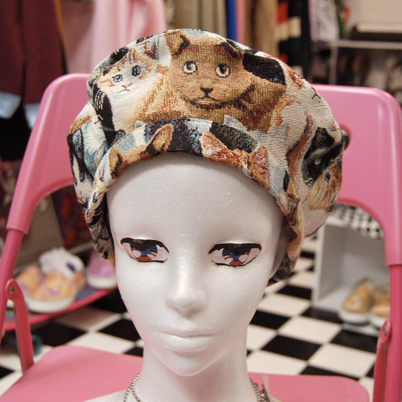 貓紋地精貝雷帽：荷蘭製造的面料 第3張的照片
