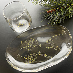 家呑みに、鳥獣戯画の酒器グラスとガラスプレートのちょい呑みセット⑤ 2枚目の画像
