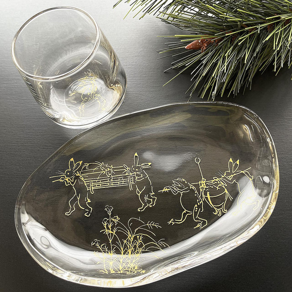 鳥獣戯画 酒器グラスとガラスプレートのちょい呑みセット⑥ 3枚目の画像