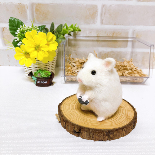 ぽっちゃりスノーホワイト* ジャンガリアンハムスター <羊毛フェルト