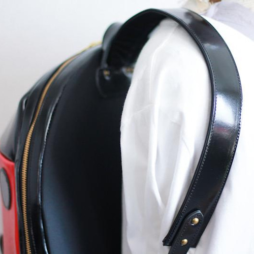 ヌメ革】てんとう虫バッグ【リュック】 リュック・バックパック かばん