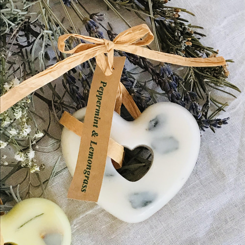 giftBox入りアロマワックスサシェ❁﻿2個setイメージ作品