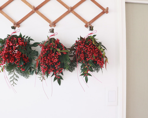 スワッグになる2way アンティーク紫陽花と柳のしめ縄飾り 南天