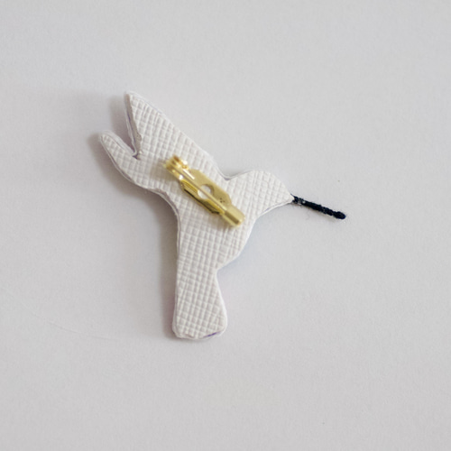 ハチドリの刺繍ブローチ ブローチ MARU 通販 13127965｜Creema