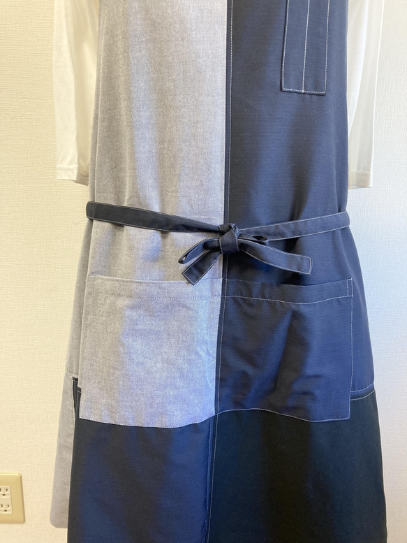 促銷價★ 男女款時尚圍裙❤️ 雙色圍裙海軍藍（男女免費L to LL） 第6張的照片