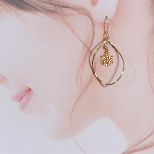 Creema限定 ポイントアップ】14kgf＊冬景色＊雪の結晶と雫型フープ