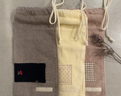 首紐結びタイプ）タオルエプロン おりこうエプロン お食事エプロン