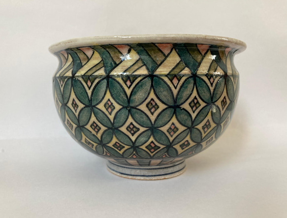 作家　陶芸作家　手描き　かぼちゃ型　花模様　蓋付き　小物入れ　菓子鉢　1点物 茶こぼし】【花器】【中鉢】【送料無料】七宝つなぎ柄 手作陶芸 円満