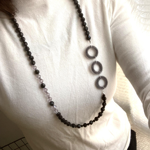 ボリュームネックレス ブラック&グレー ヴィンテージビーズ ネックレス  