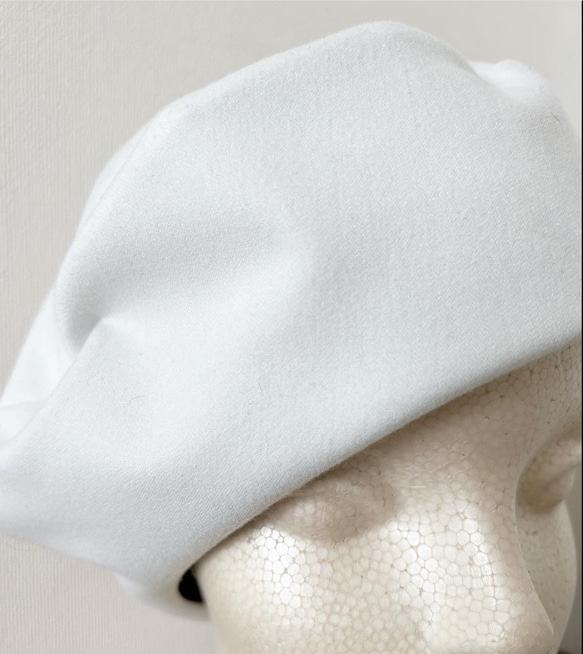 残り一点‼️カタチにこだわるベレー帽　ホワイト 4枚目の画像