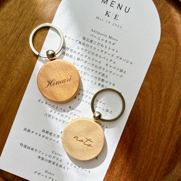 ♡×600〖¥500〗無料ラッピング付♬ 木製キーホルダー 席札 出産祝い 入学入園 プレゼント ペット 名前入り 3枚目の画像