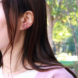 【一月生月花】康乃馨耳環/耳環/無耳洞耳環 第4張的照片
