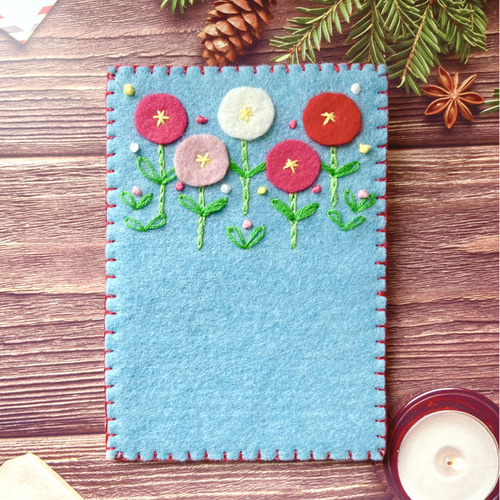 フェルト刺繍 お花が可愛い園章台（名札台・ネームプレート） 名前