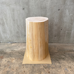【ヒノキの切り株造形的スツール】 木 丸太椅子  オブジェ フラワーディスプレイ ナチュラル 植物置き サイドテーブル 7枚目の画像