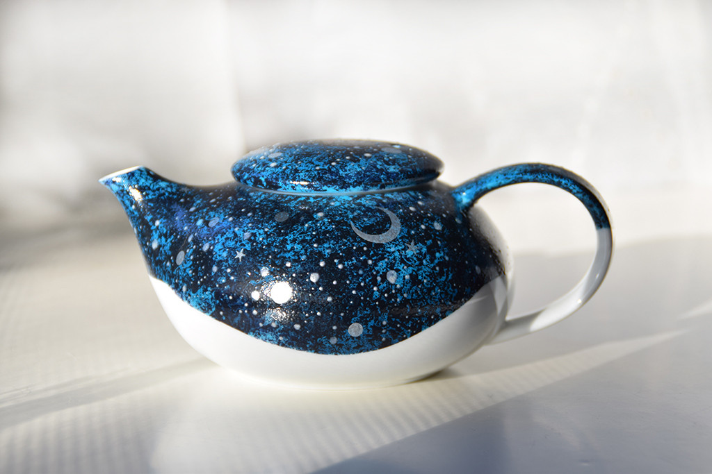 夜空と三日月のティーポット（茶こし付き