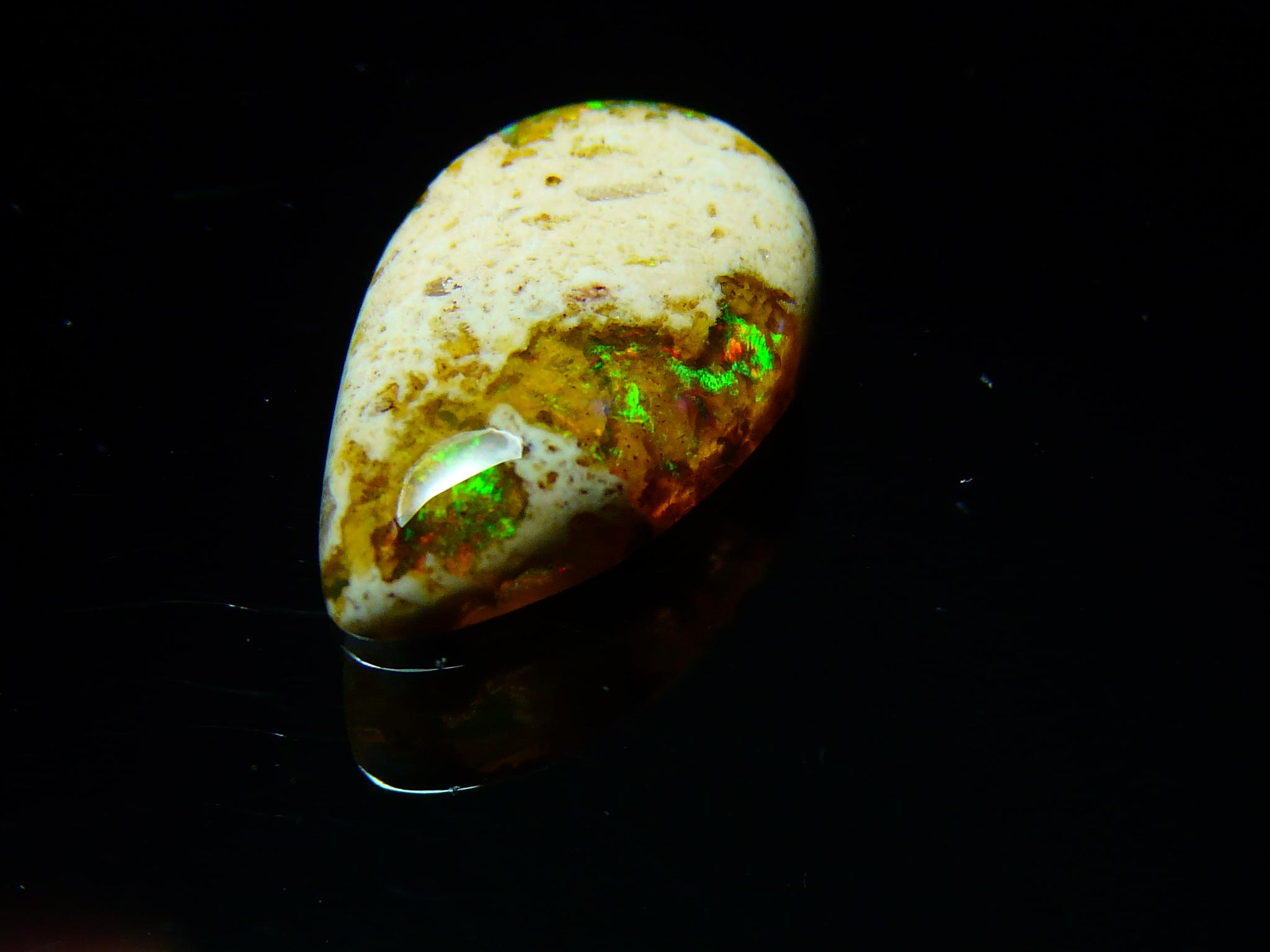 11118-6　【メキシコ産】カンテラオパール　★母岩付き遊色オパール★　ルース