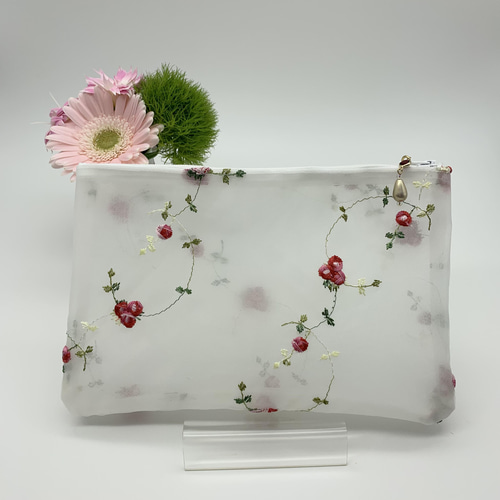 シースルーなフラットポーチ オーガンジー花柄刺繍とハードメッシュ