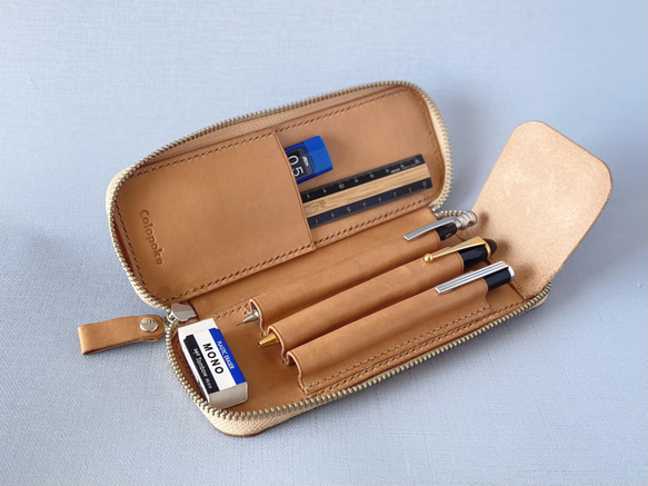 【3本挿し】大人のシンプルペンケース　筆箱　ヌメ革　【イタリアンレザー】 3本挿し 大人のシンプルペンケース　筆箱　ヌメ革　 イタリアンレザー