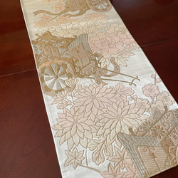 豪華刺繍　正絹テーブルセンター　帯リメイク　お正月　プレゼント198 2枚目の画像