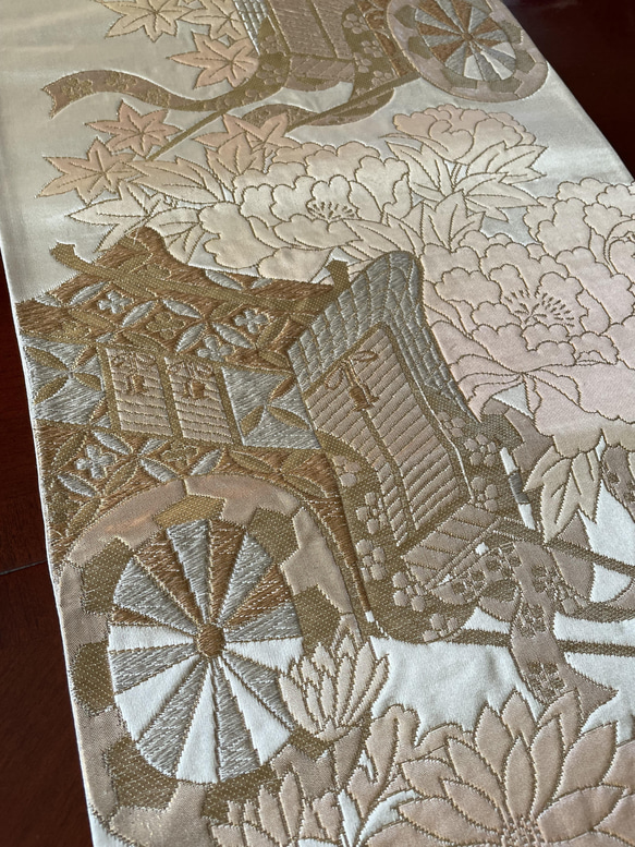 豪華刺繍　正絹テーブルセンター　帯リメイク　お正月　プレゼント198 3枚目の画像