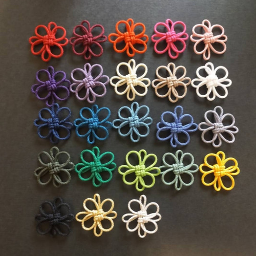 梅結びとタッセルのピアス(イヤリング)(色オーダー可)【梅【水引【卒業