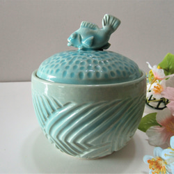 めで鯛 ・青磁蓋物・再販 1枚目の画像