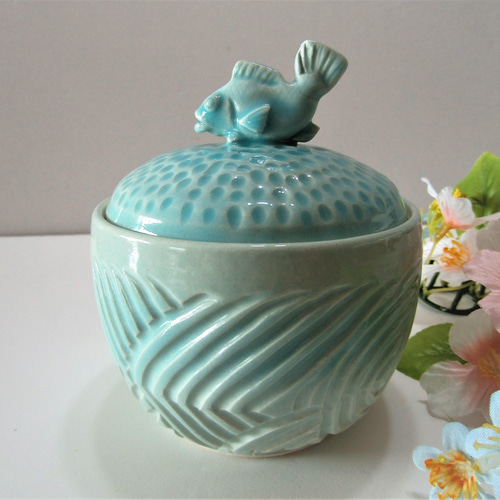 めで鯛 ・青磁蓋物・再販 お椀・ボウル・鉢 花鳥風魚庵 通販｜Creema 