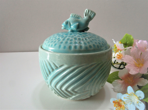 めで鯛 ・青磁蓋物・再販 1枚目の画像