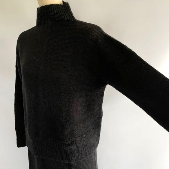 ニット シンプルトップス アルパカ ブラック　214 SIMPLE BLACK TOPS 1枚目の画像