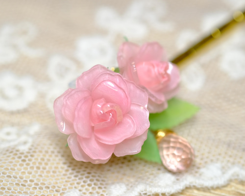 薔薇とローズクォーツのヘアピン♥その純粋な笑顔のために ヘアピン 蝶