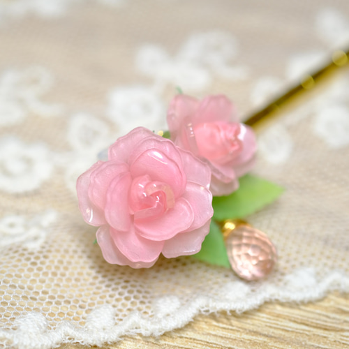 薔薇とローズクォーツのヘアピン♥その純粋な笑顔のために ヘアピン 蝶 