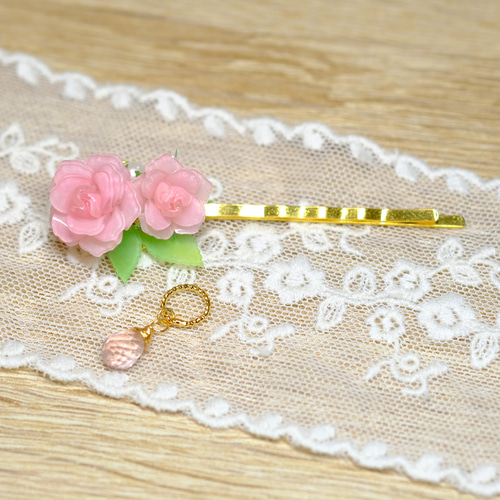 薔薇とローズクォーツのヘアピン♥その純粋な笑顔のために ヘアピン 蝶