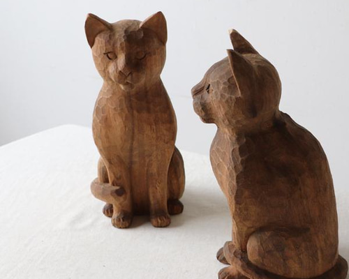 木製 招き猫と子猫の彫刻 約30cm 招き猫 デザイン かわいい
